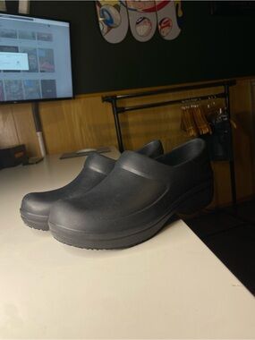 Woman’s crocs Black Slip-On Work Loafers — Comfortable All-Day Support